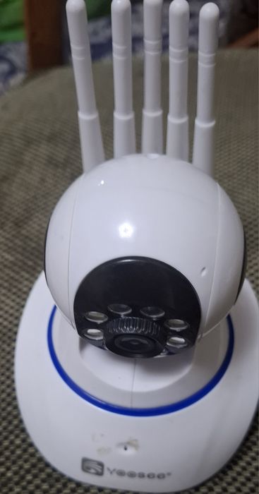 Камера слежения новая