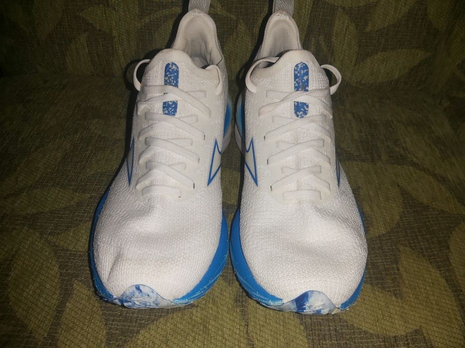 Дамски маратонки Asics и Mezuno