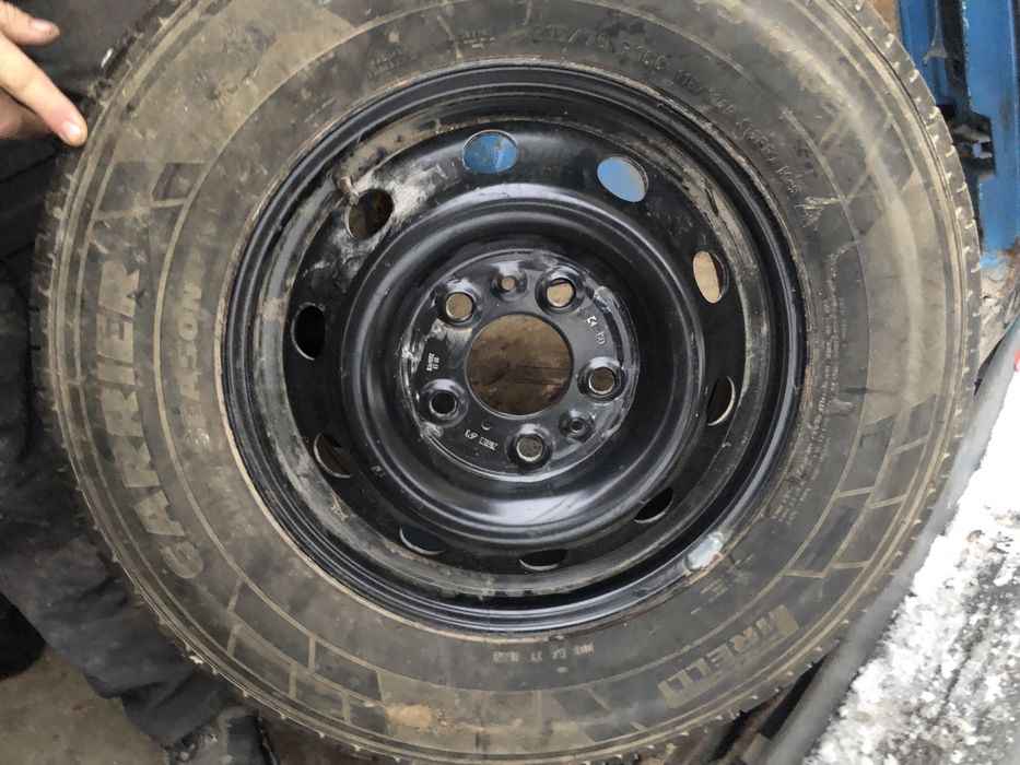 Vand set 4 cauciucuri Pirelli noi