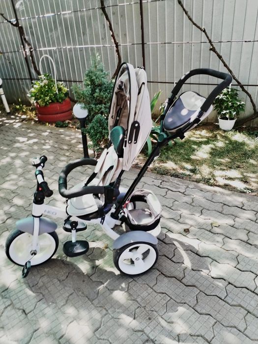 Tricicleta Lorelli 4 in 1 cu poziție de somn
