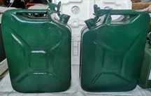 2 Bidoane, canistre metal 20 litri