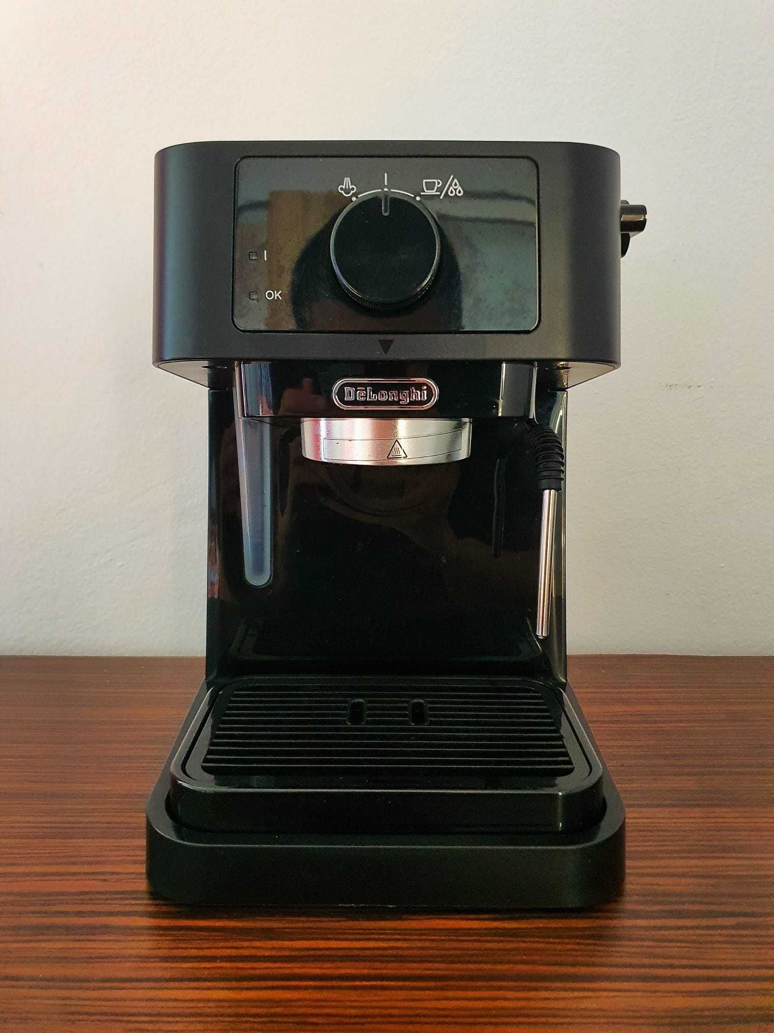 Espressor DeLonghi Stilosa