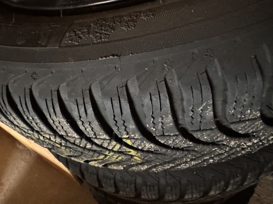 Anvelope 175 65 15 noi