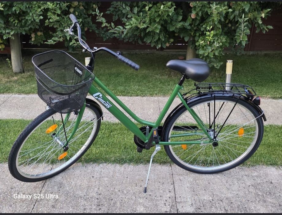 Bicicleta  verde noua