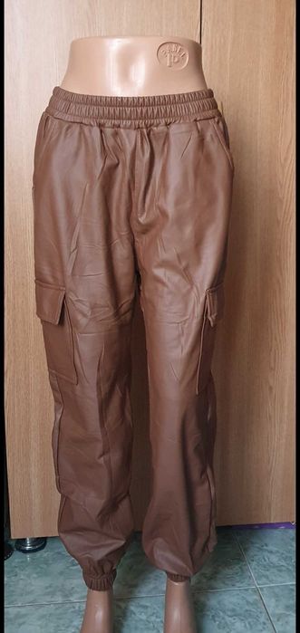 Pantaloni piele cargo