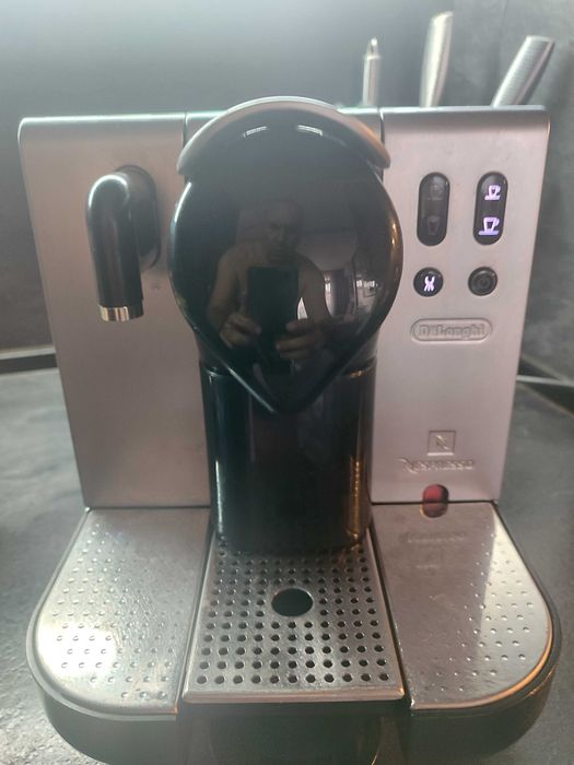 Кафемашина Delonghi Nespresso