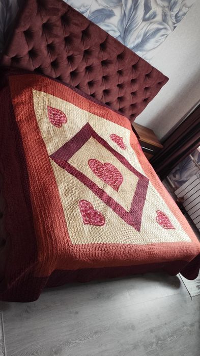 Продам покрывало на кровать