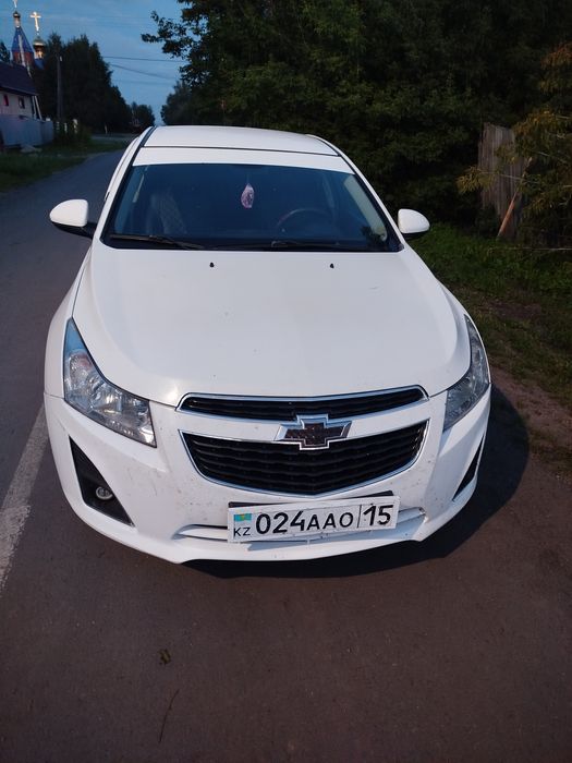 Автомобиль Шевроле Круз