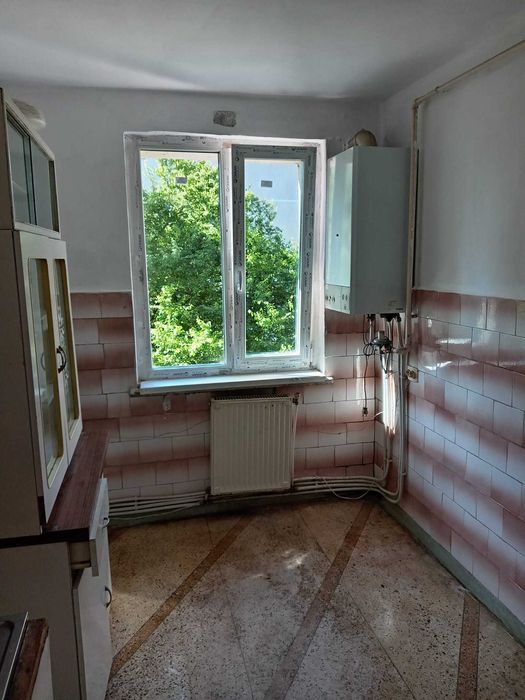 Apartament 3 camere - Liceul Mihai Eminescu- Bacău