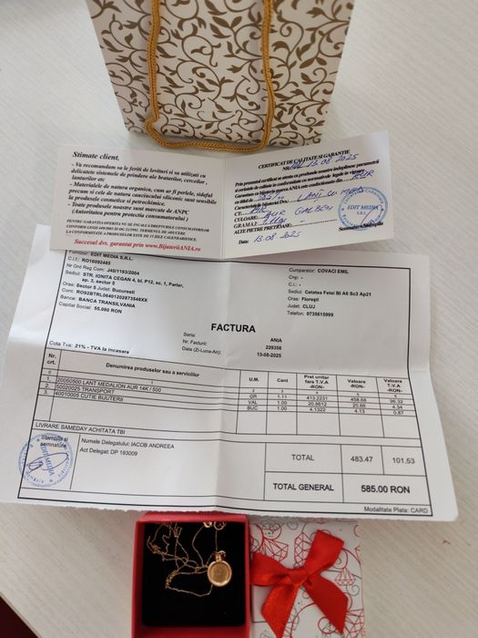 Vând lantisor de aur!