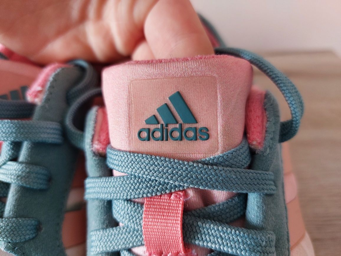 Маратонки Adidas