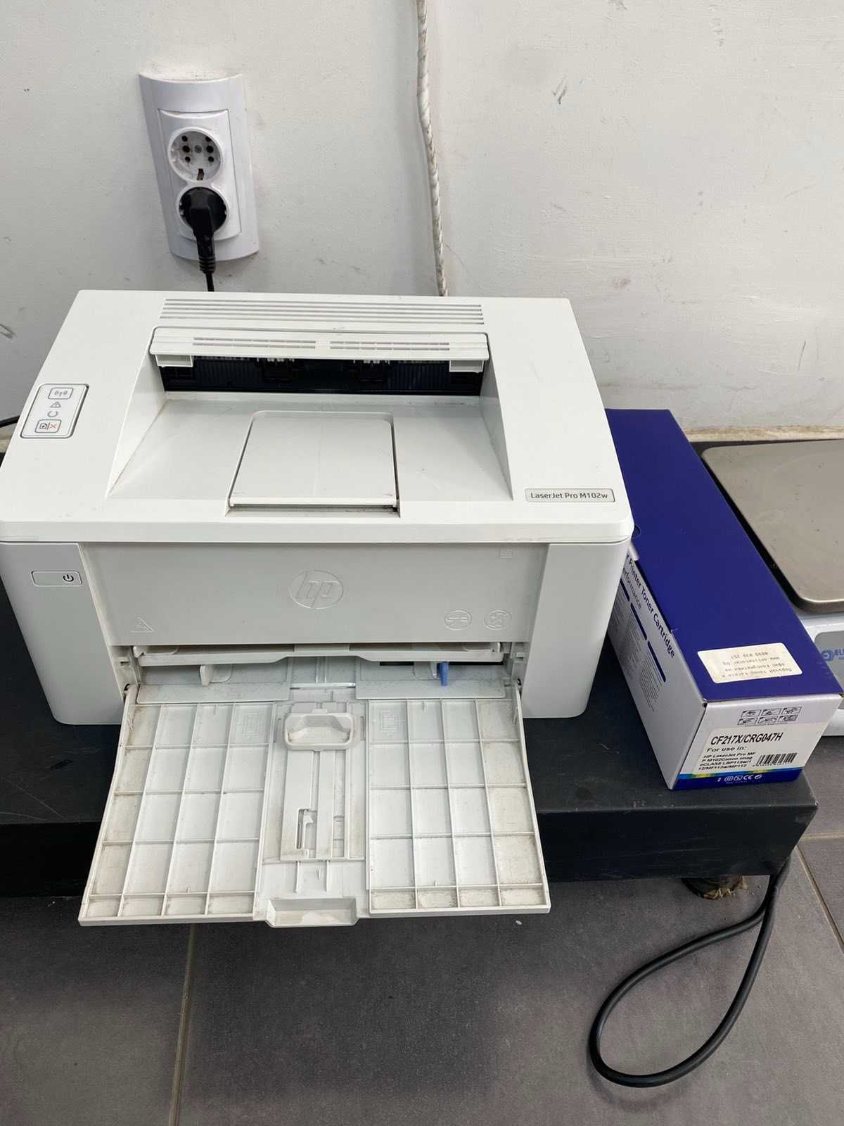 Принтер LaserJet pro M102w
