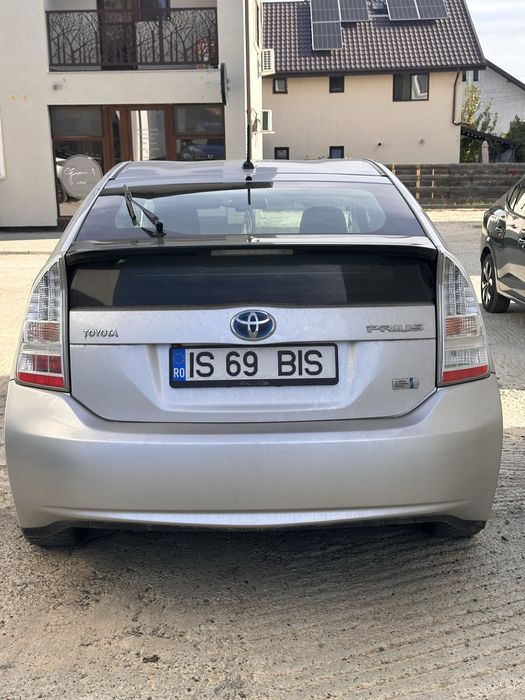 Toyota Prius 1.8 Hybrid – 2010 – 143.000 km!