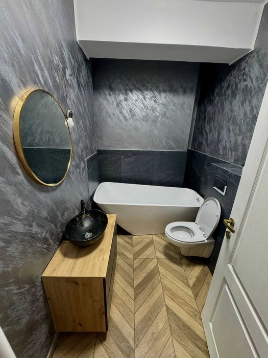 Închiriez apartament  taietura turcului prima inchiriere