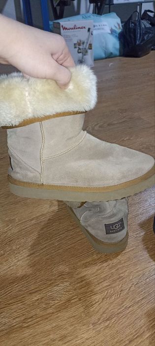 Уги босоножки туфли