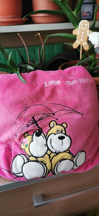 Cani cu mesaje pentru familie, prieteni, fantezie si perne decorative