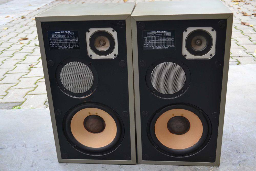 Boxe Akai SR 1040