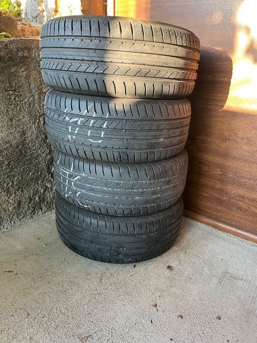 Good Year Efficient Grip 245/45R18
