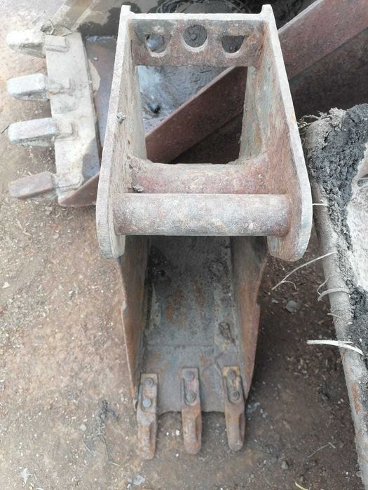 Vand cupa mica pentru Buldoexcavator