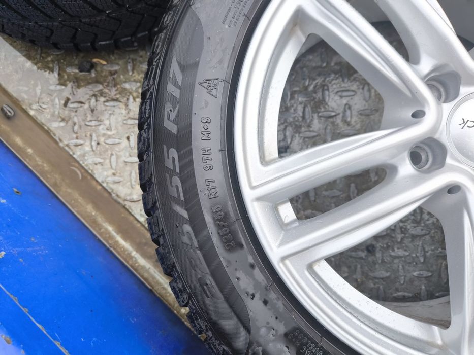Jante  aliaj audi Mercedes 225/55/17 Pirelli runflat