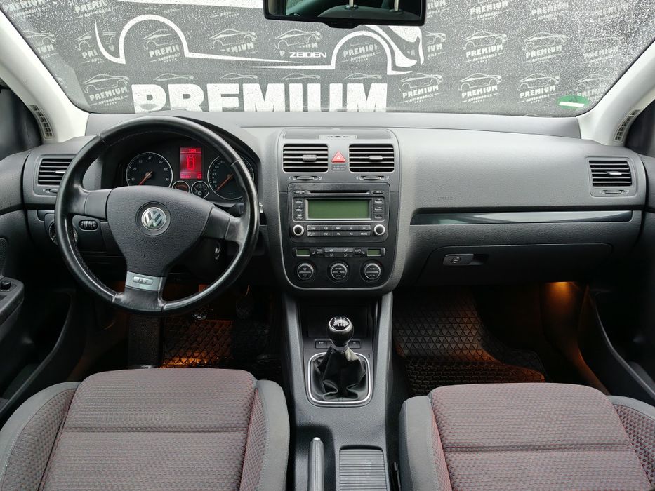 Volkswagen Golf 5 GT 1.4 benzină/170 CP/Jante 17"/Scaune încălzite