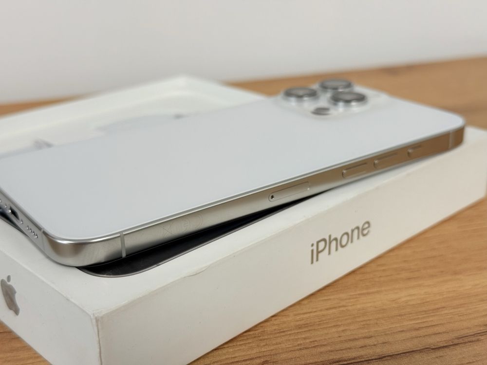 iPhone 16 Pro Max 7 зареждания!!!