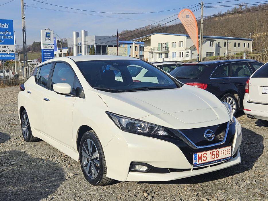 Nissan Leaf 2020 / 55950 km / 40kwh / full electric