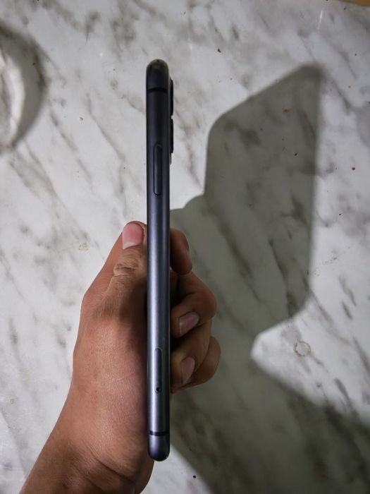iPhone 11 black LL|A