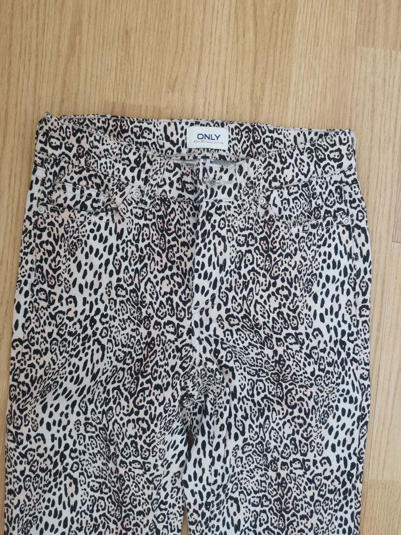 Pantaloni material blugi