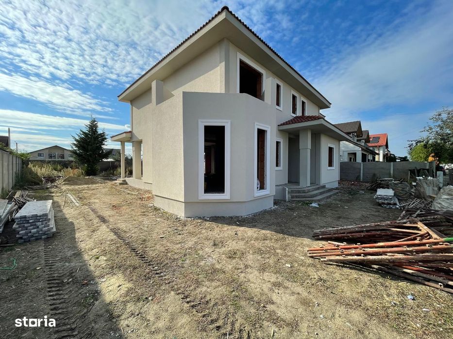 Casă individuală cu 6 camere și teren generos de 735mp |Moșnița Veche|