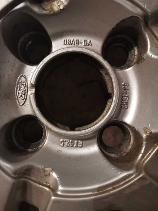 Vând jante ford focus