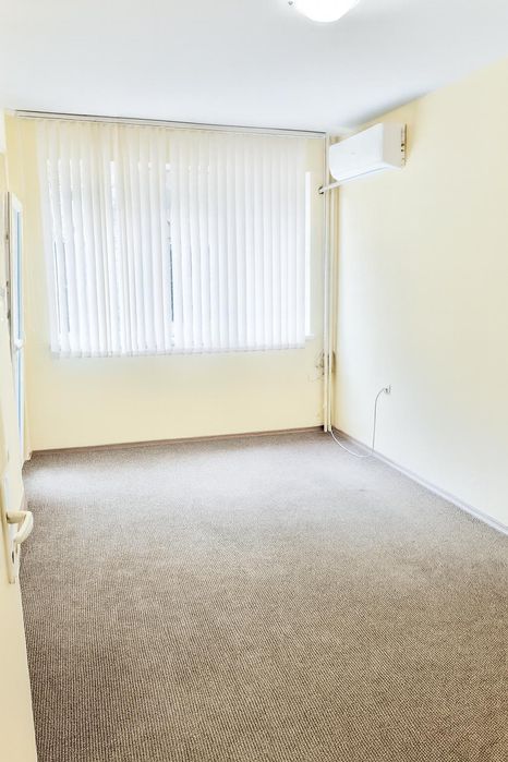 Дава се под наем Двустаен апартамент в Пловдив, Каменица 1 - 70 кв.м за 342 € - Снимка #2