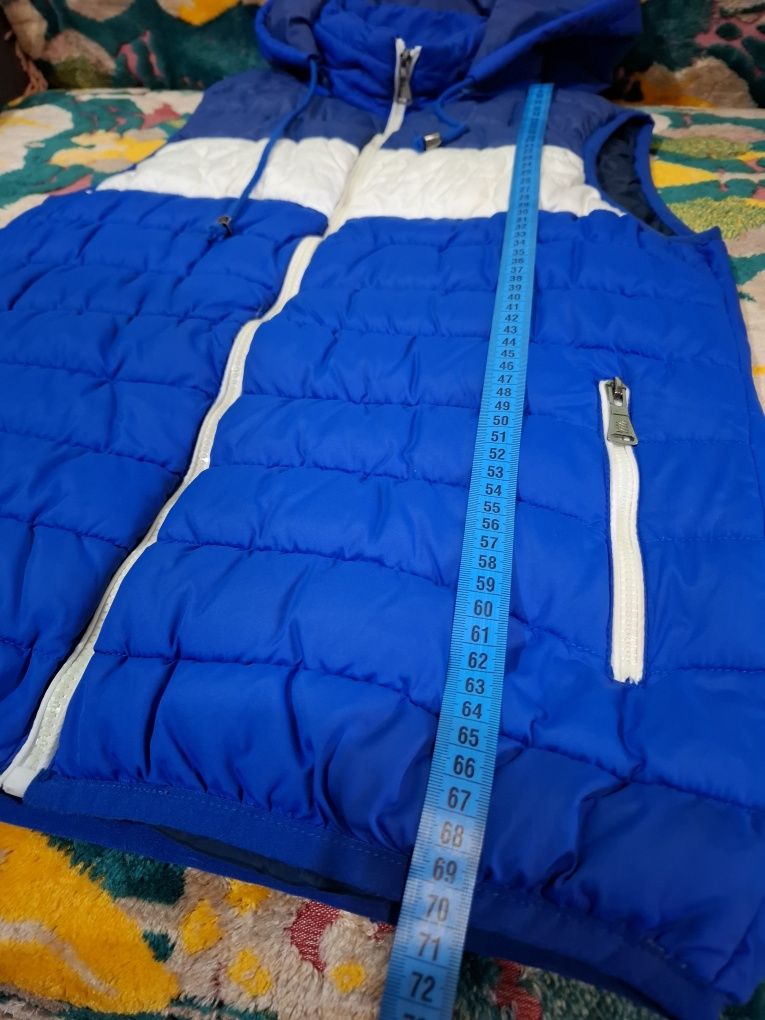 Vesta albastra cu dunga albă, XL