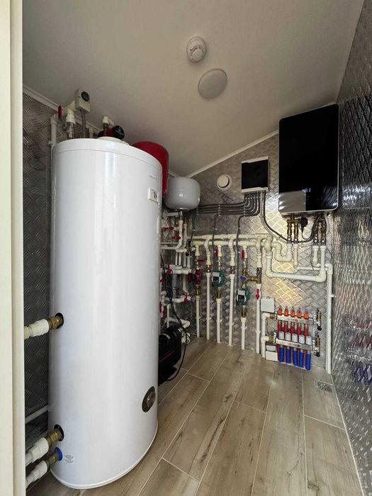 Продам 4/8/8 дюплекс с классическим ремонтом. ор-р гостиница GrandMir"