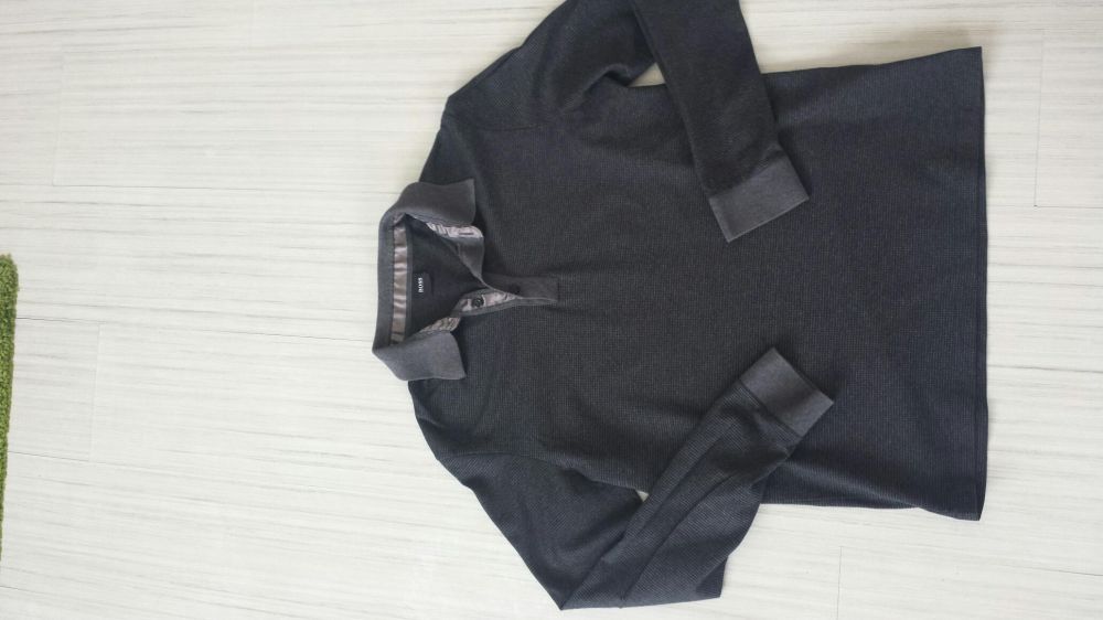 Hugo Boss Mens Size M НОВО! ОРИГИНАЛ!