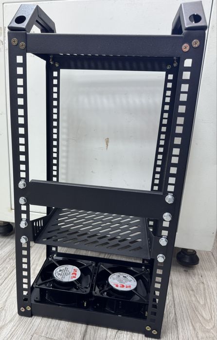 малый центр обработки данных для домашних приборов.