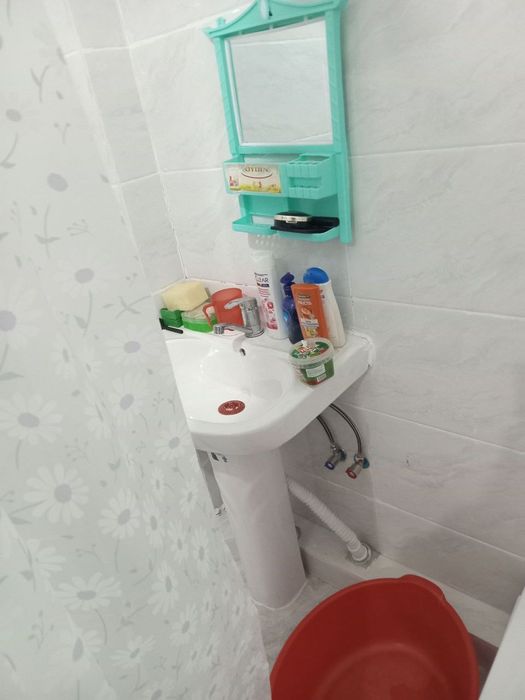 Сдаётся квартира в чирчике 2 мкн Навастройка 6 этаж