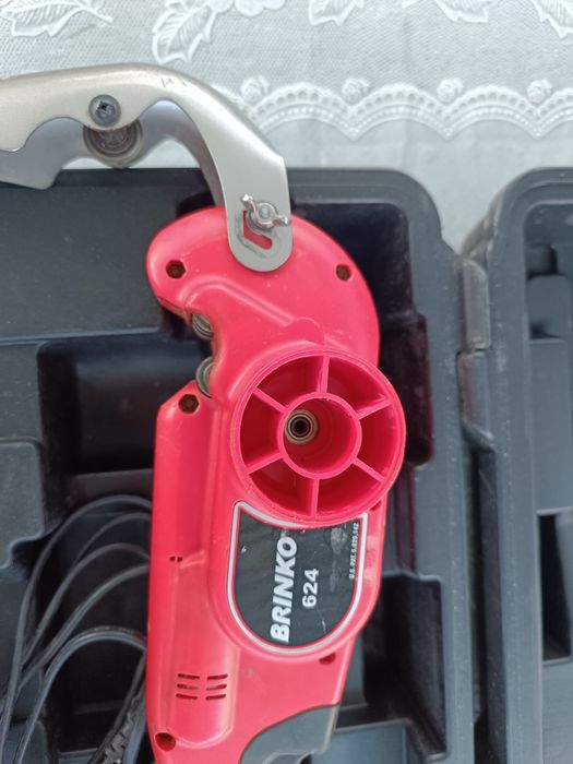 Акумулаторен тръборез