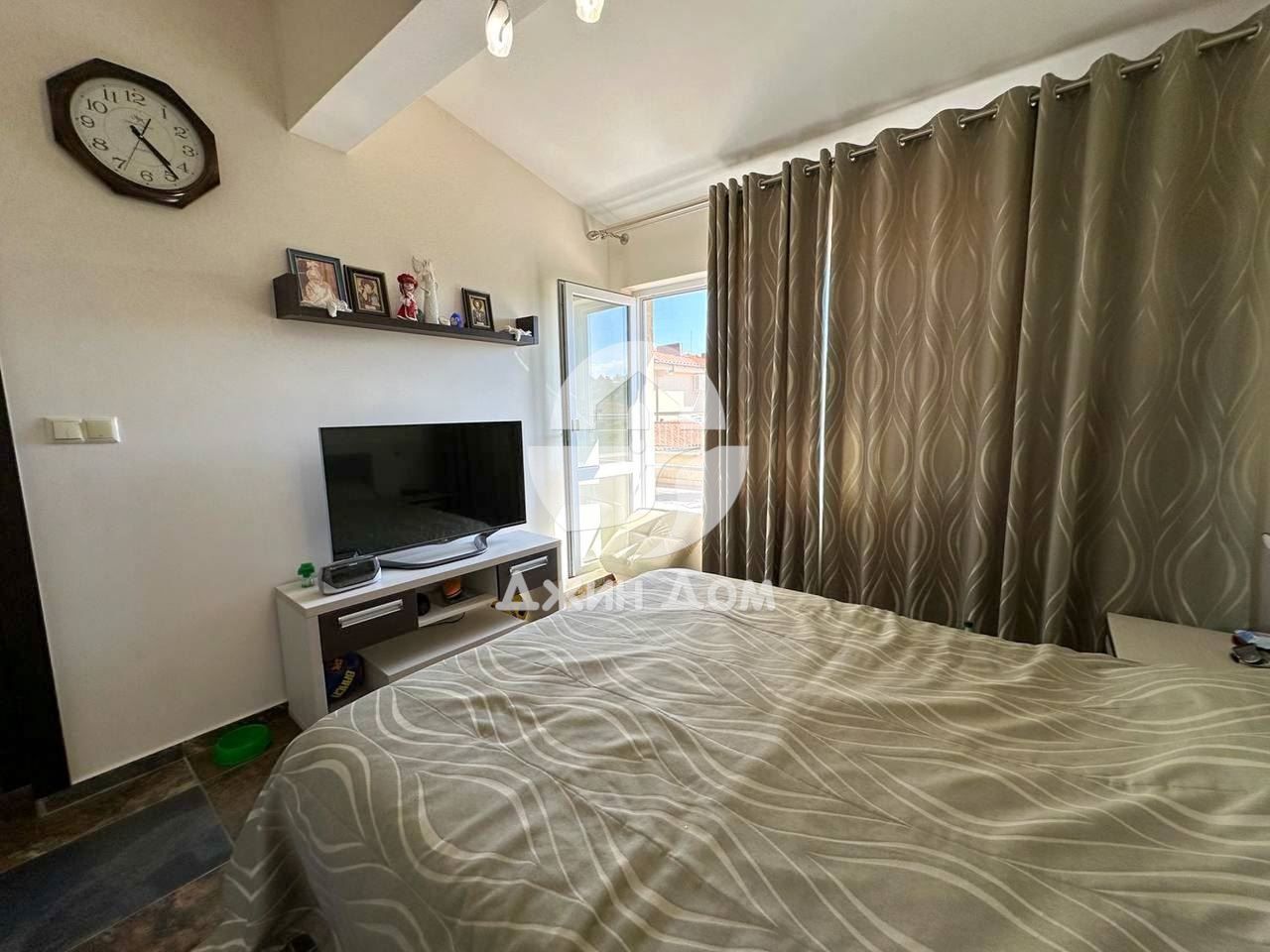 Продава се Тристаен апартамент в Бяла - 107 кв.м за 1029 €/кв.м - Снимка #9