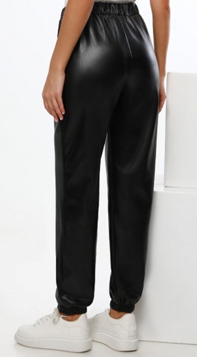 Брюки женские из экокожи