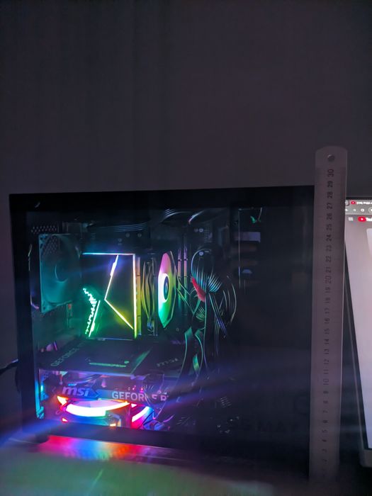 Продам маленький корпус для пк