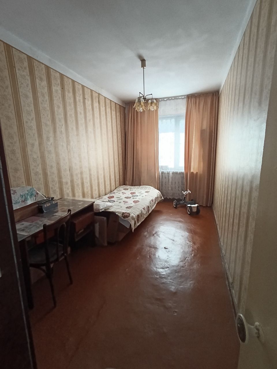 Продам трёхкомнатную квартиру на Лисунова. Яшнабадский район