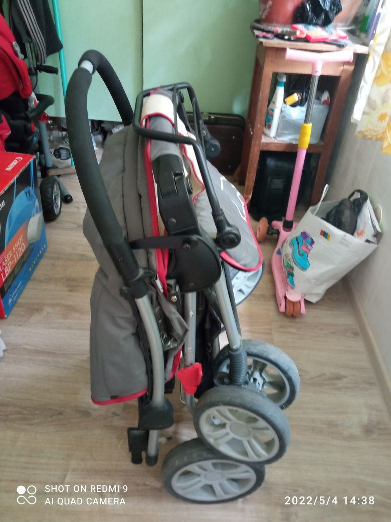 Продается Детская коляска