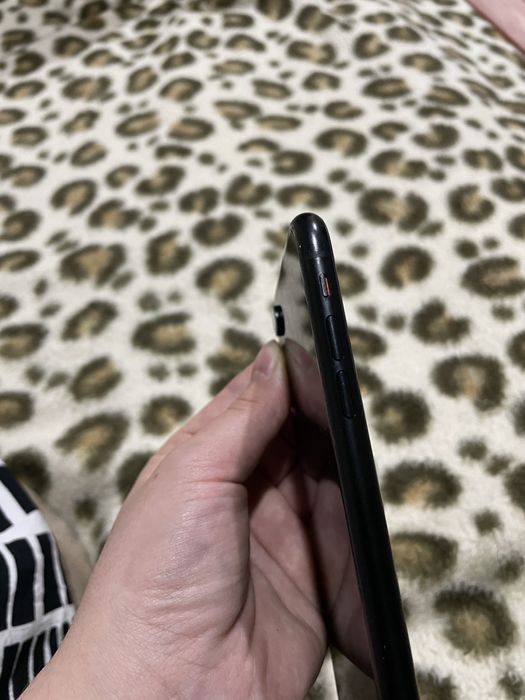 Айфон XR в хорошем состоянии