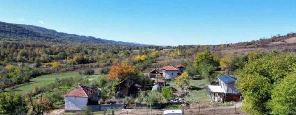 Продава се Къща в с. Голец, Област Ловеч - 100 кв.м за 650 €/кв.м - Снимка #2