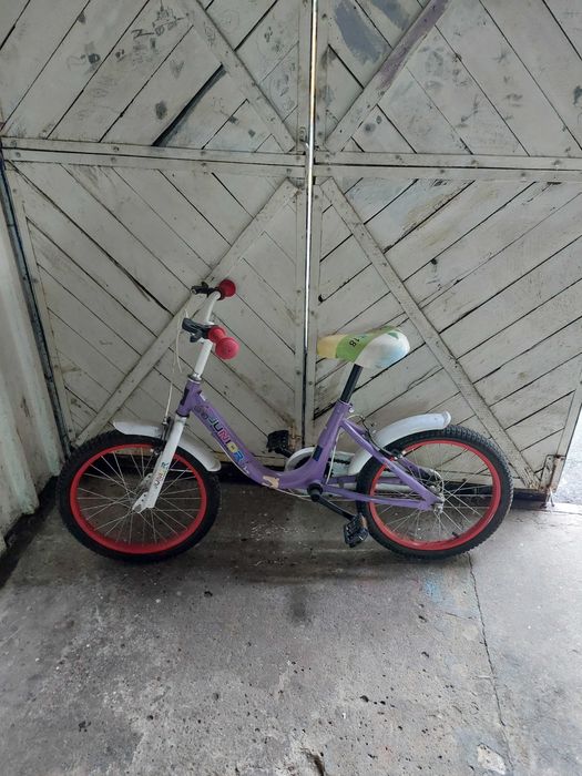 Bicicleta copii cu roti ajutătoare