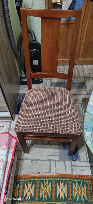 Продам деревянные стулья