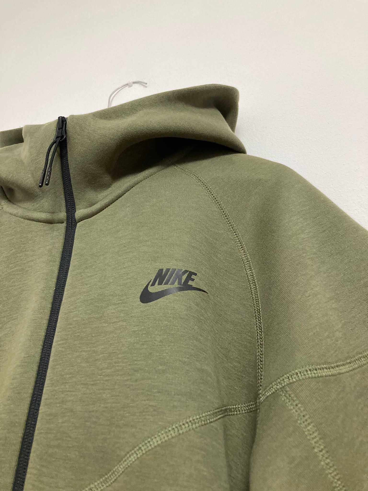 Hanorac / Bluza Nike Tech Fleece Verde Olive | NOU