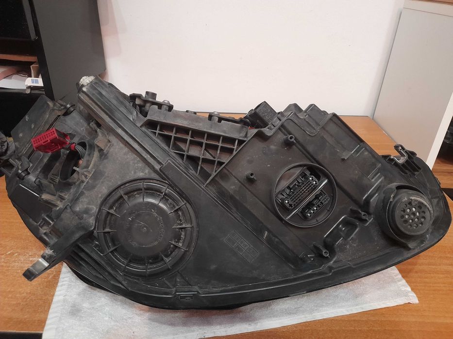 Far stanga Matrix 4g0941035 audi a6 c7 ultra