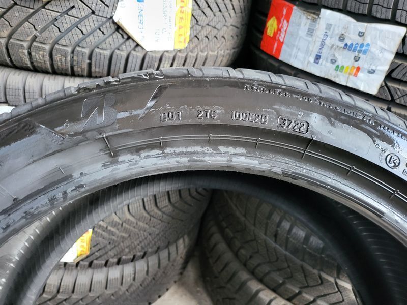 295/35/21  BRIDGESTONE 2бр